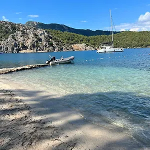 Mavi Yengec And Orhaniye (Marmaris)